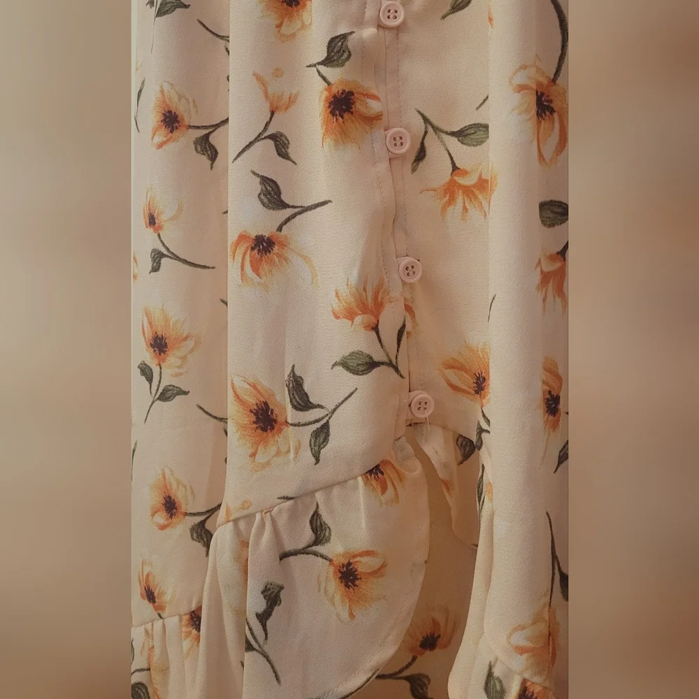 Pretty Summer Dress - Picture 5 of 7